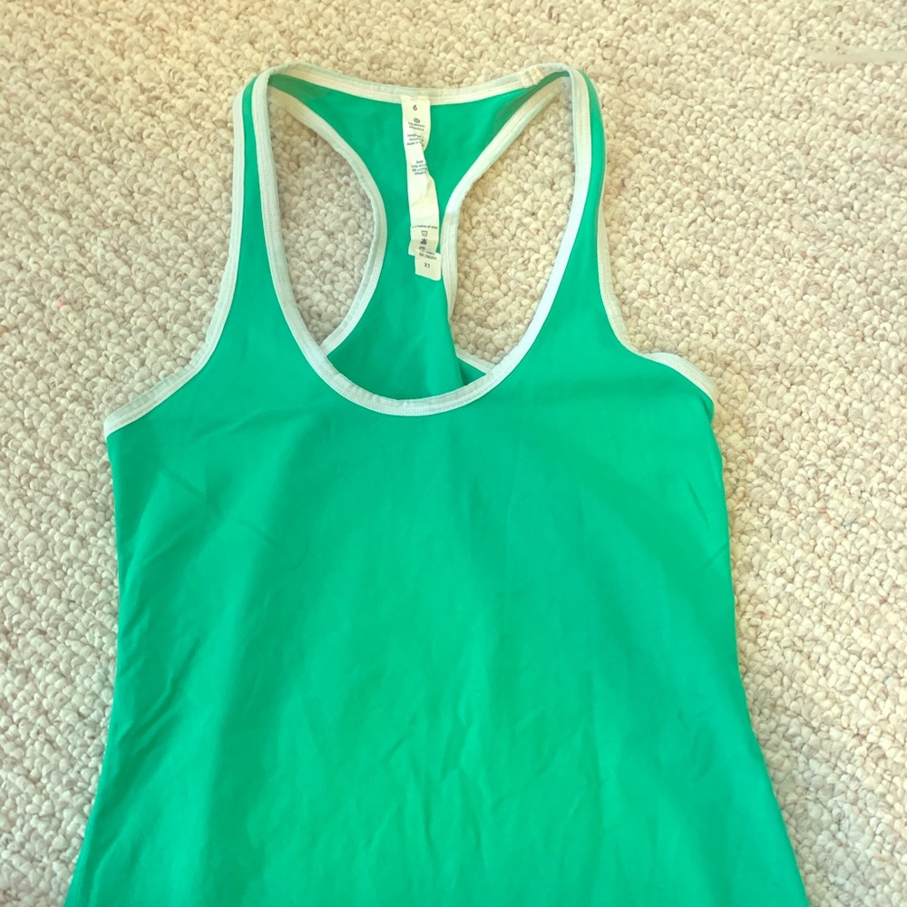 Lululemon seafoam green tank